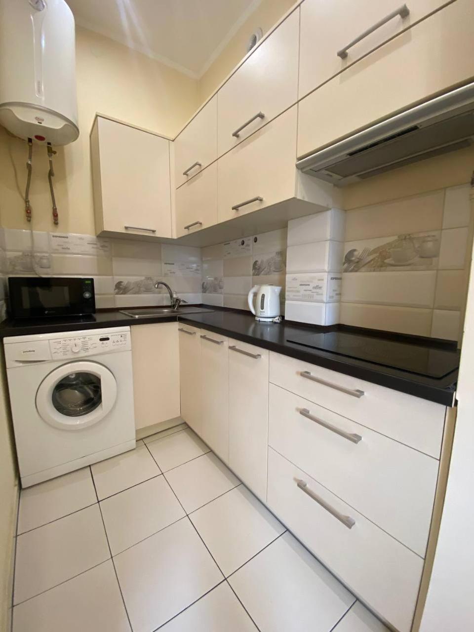 Bright Apartment In The Very Centre Lviv Dış mekan fotoğraf